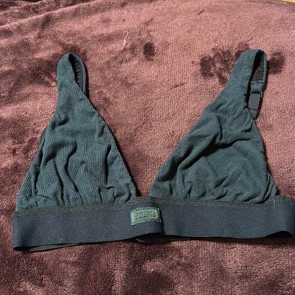 SKIMS Other - Skims Cotton Jersey Plunge Bralette